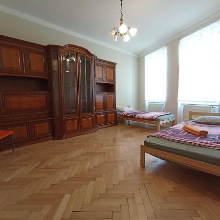 Apartments Captain Flint Praha Bagian luar foto