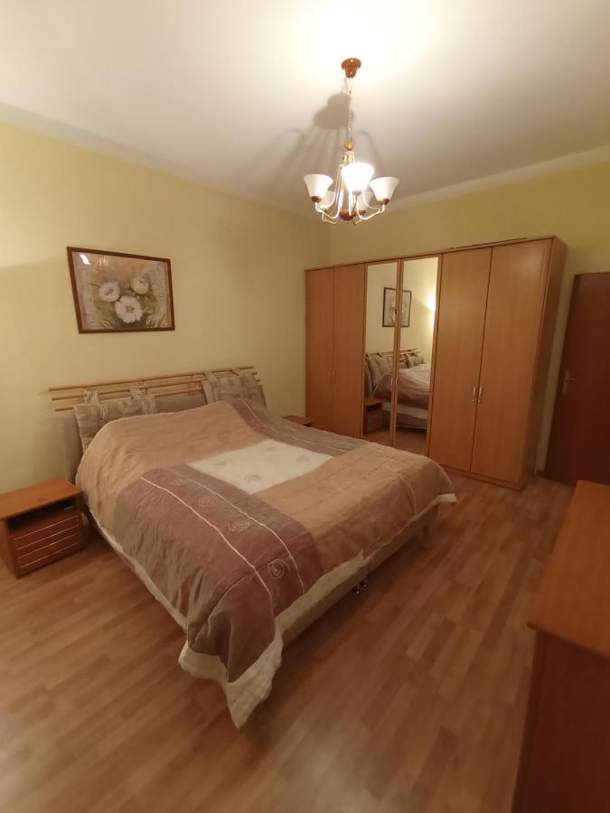 Apartments Captain Flint Praha Bagian luar foto