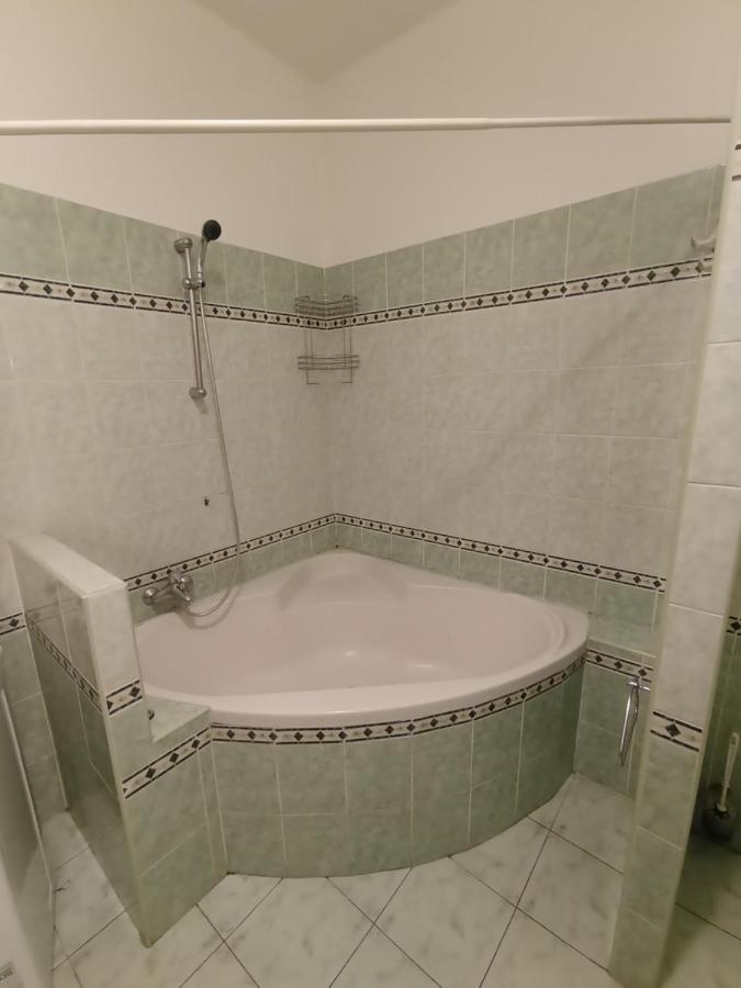 Apartments Captain Flint Praha Bagian luar foto