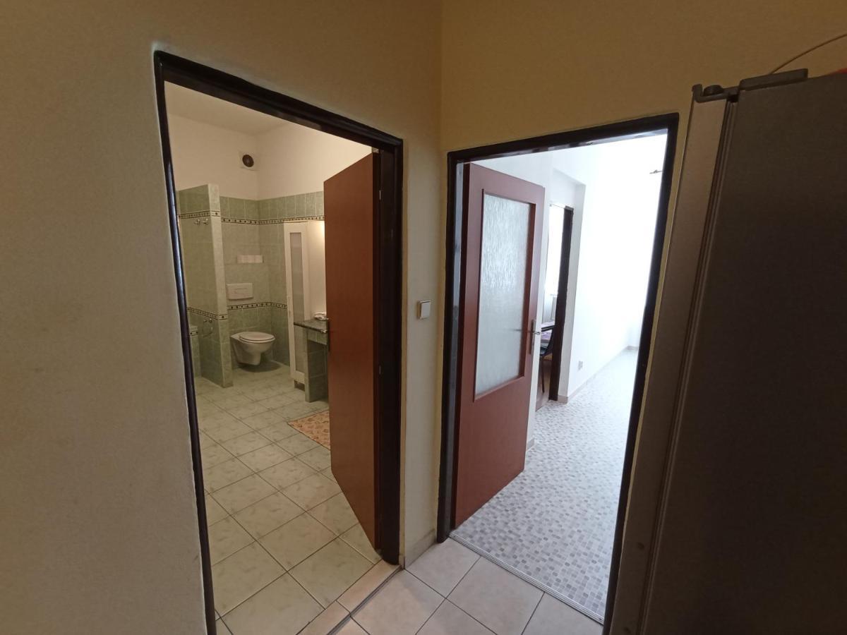 Apartments Captain Flint Praha Bagian luar foto